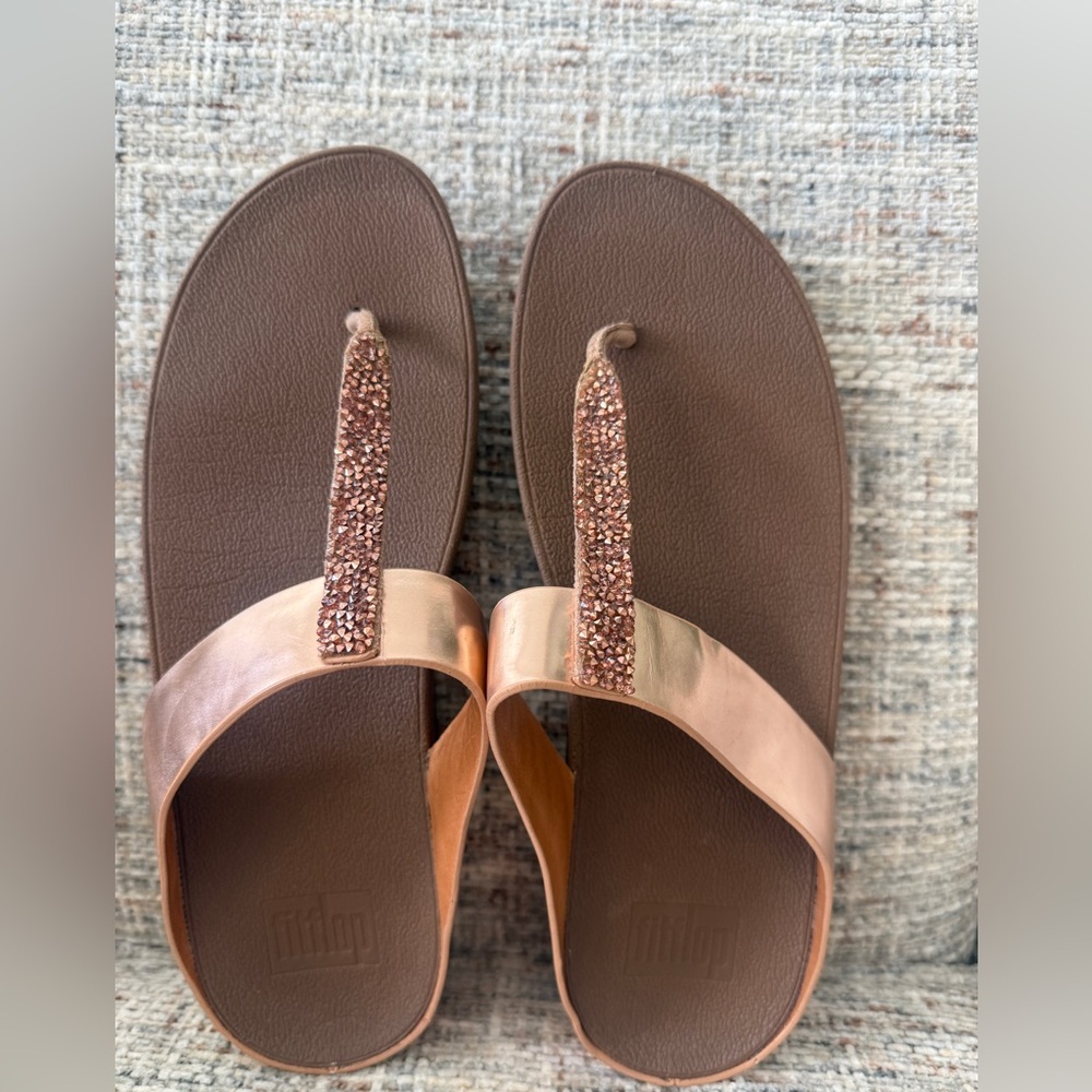 FitFlop Shoes Womens Size 9 Apricot Peach Glam Thong Sandals Rhinestone Comfort